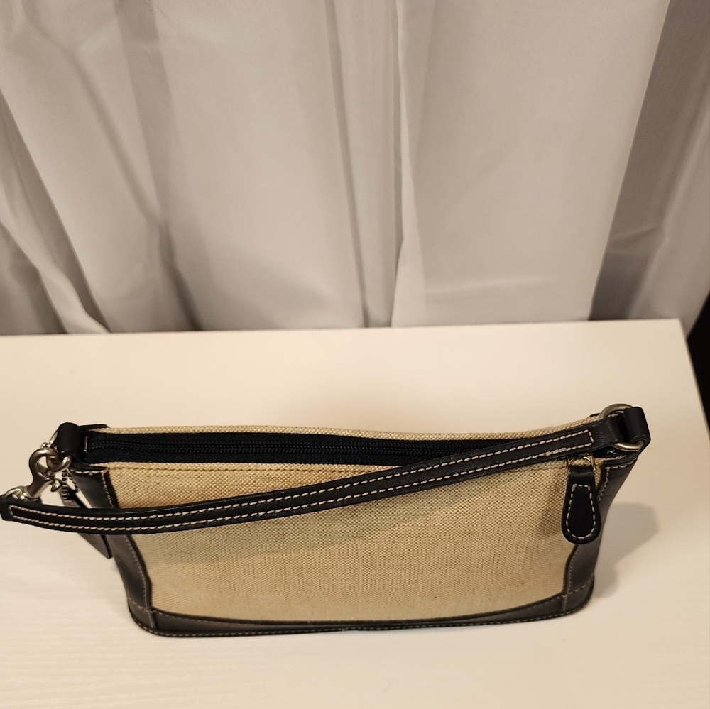 Vintage Coach Linen With Navy Leather Pochette #6115 - Picture 6 of 13
